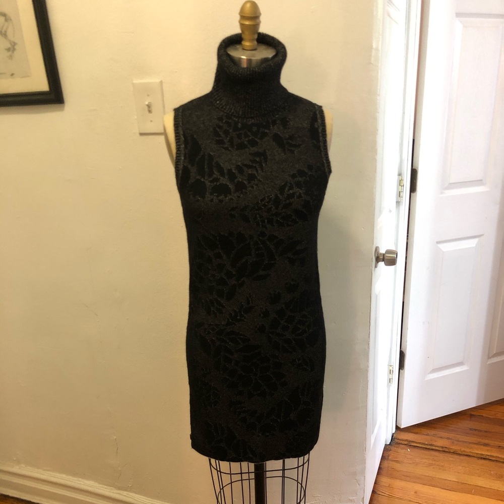 Theory Sleeveless Mini sweater dress